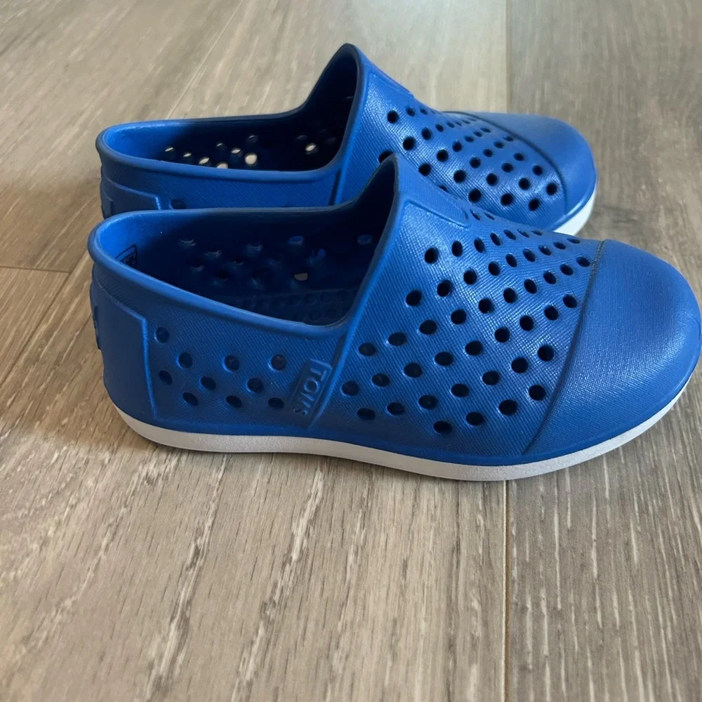 Toms comfortable stylish